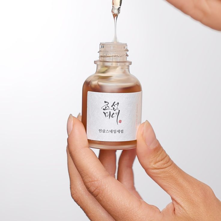 Купити Відновлювальна сироватка з женьшенем та муцином равлика Beauty of Joseon Revive Serum : Ginseng + Snail Mucin на LovelyBunny.com.ua