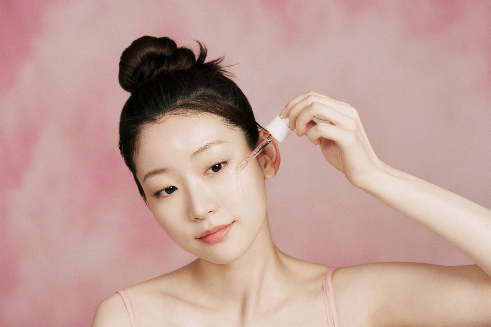 Купити Себорегулююча ампула для звуження пор з центелою SKIN1004 Madagascar Centella Poremizing Fresh Ampoule на LovelyBunny.com.ua