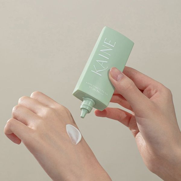 Купити Легкий сонцезахисний крем з зеленим комплексом KAINE Green Fit Pro Sun на LovelyBunny.com.ua