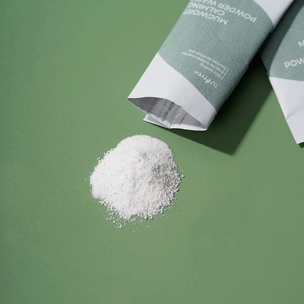 Купити Ензимна пудра з полином для проблемної шкіри Isntree Mugwort Calming Powder Wash на LovelyBunny.com.ua
