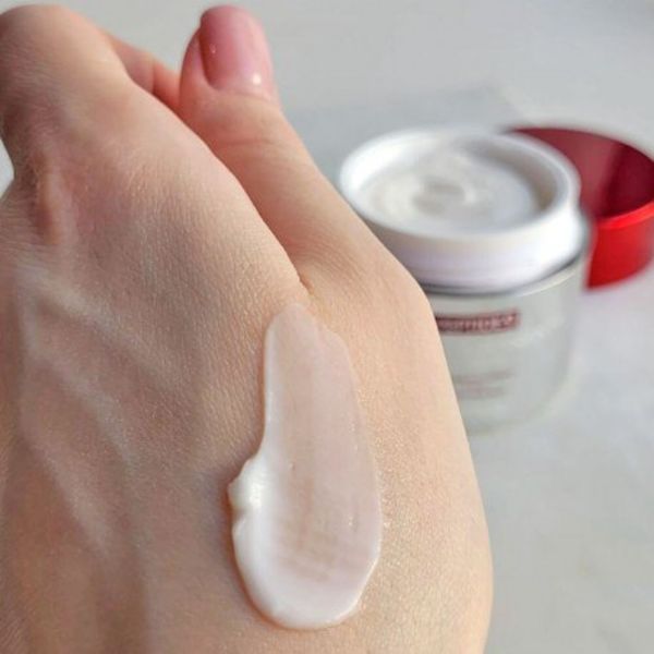 Купити Антивіковий крем на основі волюфіліну та пептидів MEDI-PEEL Peptide 9 Volume and Tension Tox Cream Pro на LovelyBunny.com.ua