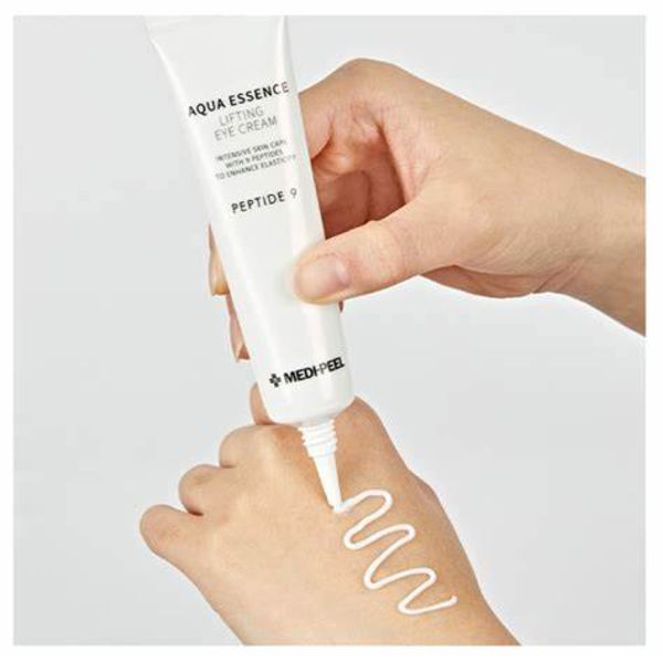 Купити Пептидний крем для повік з ефектом ліфтингу MEDI-PEEL Peptide 9 Aqua Essence Lifting Eye Cream на LovelyBunny.com.ua