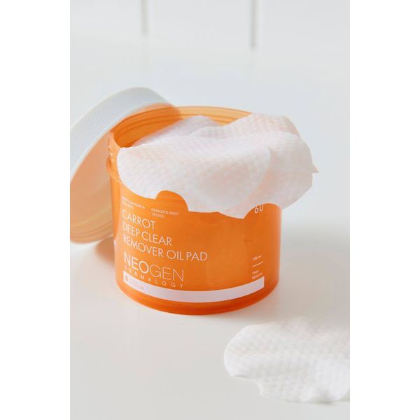 Купити Очищувальні педи з каротином для обличчя NEOGEN Dermalogy Carrot Deep Clear Oil на LovelyBunny.com.ua