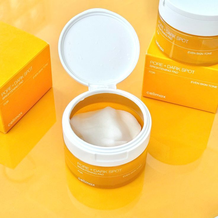 Купити Тонер-педи для вирівнювання тону та рельєфу обличчя Celimax Pore+Dark Spot Brightening Pad на LovelyBunny.com.ua
