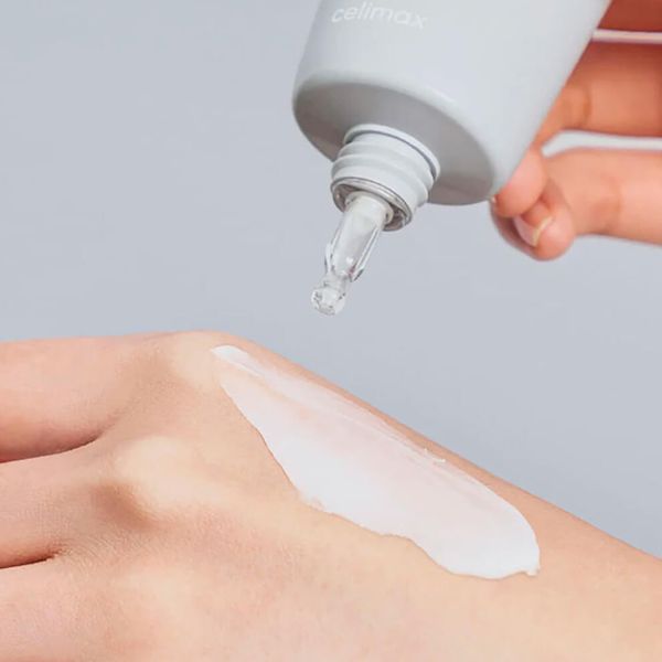Купити Легкий крем для обличчя із церамідами Celimax Dual Barrier Skin Wearable Cream на LovelyBunny.com.ua