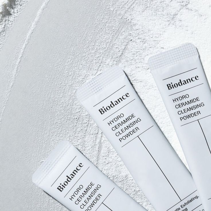 Купити Зволожувальна ензимна пудра для обличчя Biodance Hydro Ceramide Cleansing Powder на LovelyBunny.com.ua