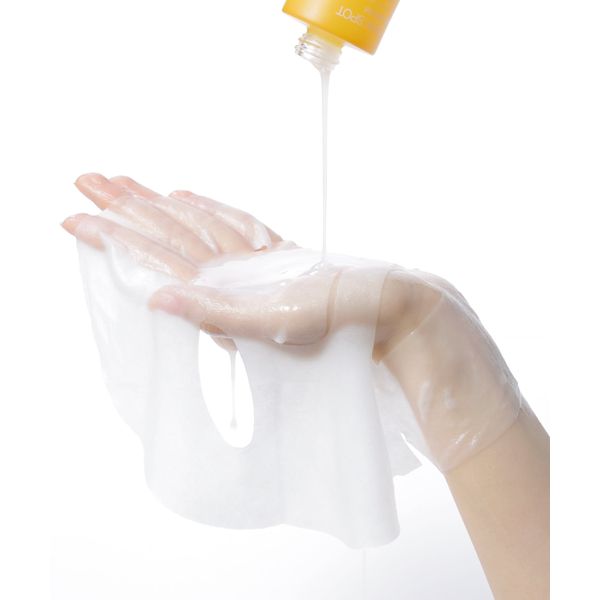 Купити Освітлювальна тканинна маска на основі сироватки Celimax Pore+Dark Spot Brightening Serum Mask на LovelyBunny.com.ua