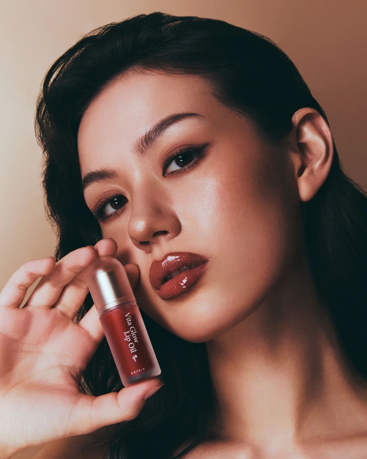 Купити Глянцева олія-тінт для губ AXIS-Y Vita Glow Lip Oil на LovelyBunny.com.ua