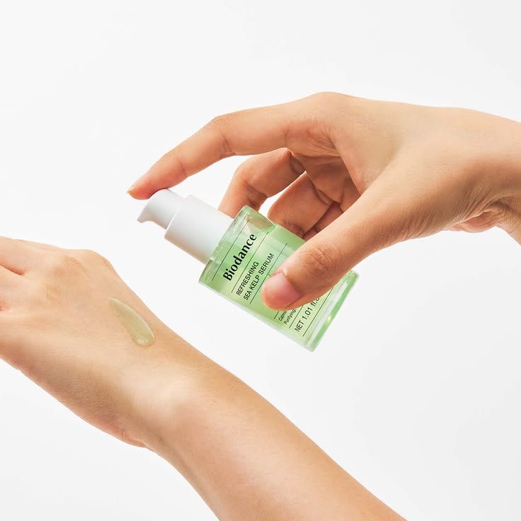 Купити Освіжаюча сироватка з ламінарією Biodance Refreshing Sea Kelp Serum на LovelyBunny.com.ua
